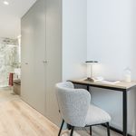 Rent 1 bedroom apartment of 54 m² in Barcelona
