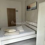 Rent 1 bedroom apartment of 25 m² in Napoli