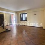 Rent 5 bedroom apartment of 140 m² in Carini