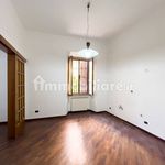 Rent 3 bedroom apartment of 80 m² in Rome
