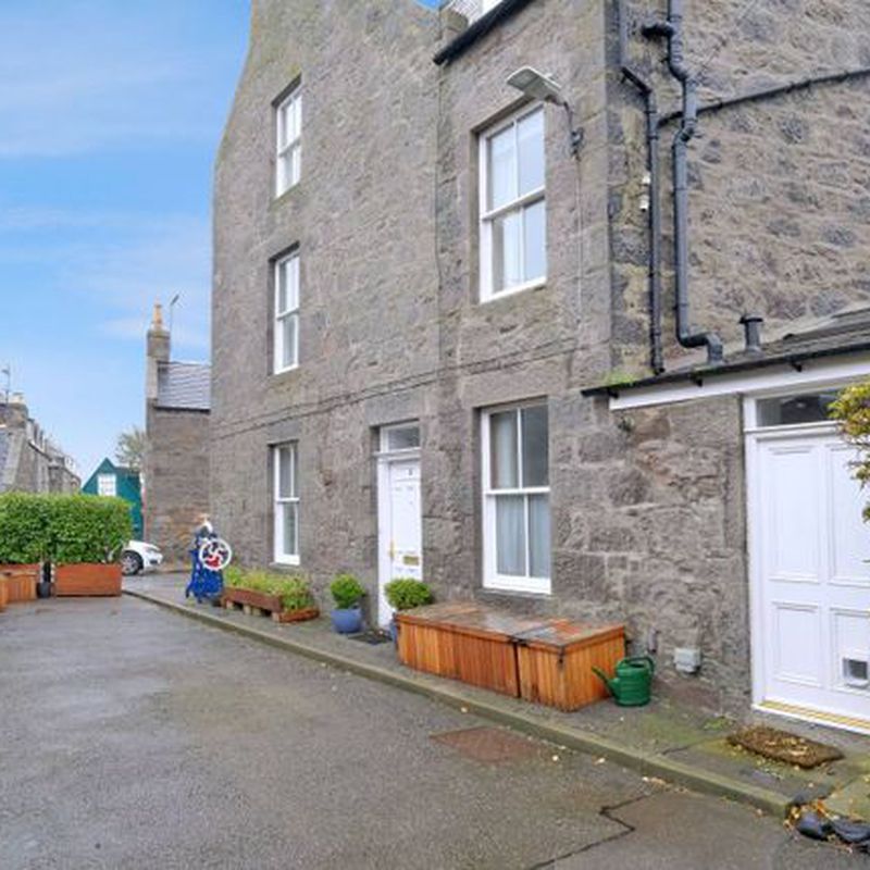Town house to rent in New Pier Road, Aberdeen AB11 Footdee