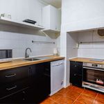 Rent 5 bedroom apartment of 60 m² in Lisboa