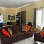 Rent 1 bedroom apartment of 700 m² in Kingston