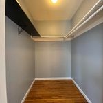 Rent 3 bedroom apartment in Bayonne