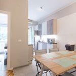 Rent a room of 120 m² in Milan