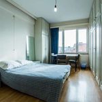 Rent a room of 110 m² in Schaerbeek