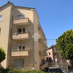Affitto 4 camera appartamento di 80 m² in Perugia