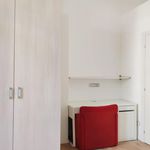 Rent 3 bedroom apartment in Milano
