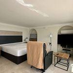 Rent 3 bedroom house of 375 m² in Estepona