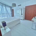 Rent 2 bedroom apartment of 121 m² in Dubai