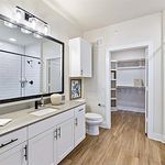 Rent 1 bedroom apartment of 58 m² in Texas