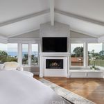 Rent a room of 277 m² in Laguna Beach