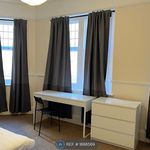 Rent 8 bedroom flat in Bristol
