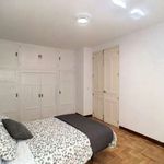 Rent a room of 155 m² in Madrid