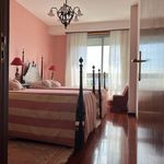 Rent 3 bedroom apartment of 185 m² in Porto