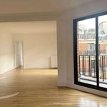 Appartement de 118 m² avec 3 chambre(s) en location à Paris