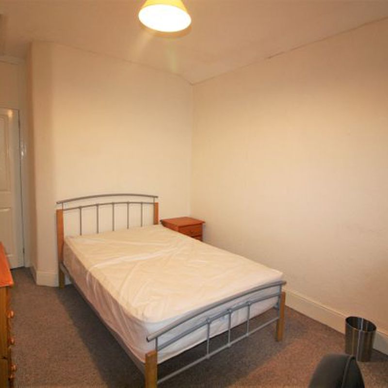 Room to rent in Monks Road, Exeter EX4