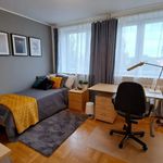 Wynajmij 4 sypialnię dom z 107 m² w Warszawa