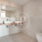 Rent 4 bedroom apartment of 240 m² in Madrid