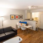Rent 1 bedroom apartment of 57 m² in Auderghem