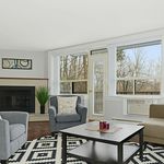 Rent 2 bedroom apartment of 93 m² in Toronto
