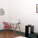 Rent a room of 174 m² in Lisbon
