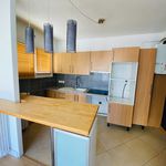 Rent 3 bedroom apartment of 70 m² in Toulon