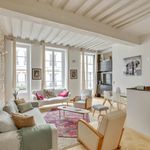 Rent 1 bedroom apartment of 581 m² in Paris