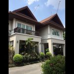 Rent 1 bedroom house of 349 m² in Phra Khanong Nuea