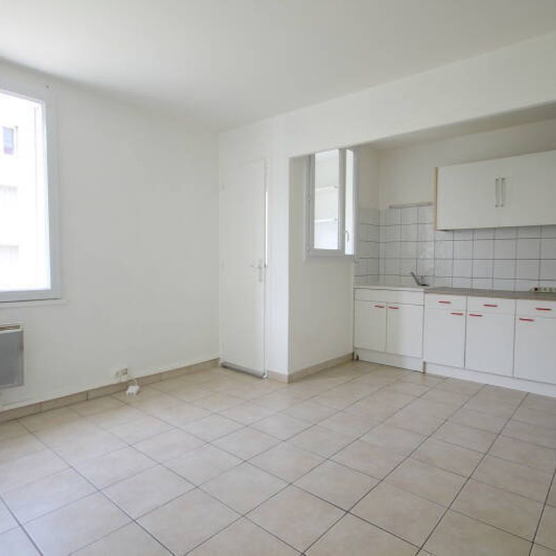 Location appartement studio 1 pièce 24.69 m² à Saint-Martin-d'Hères 38400 - 428 €