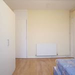 Rent a room of 91 m² in London