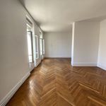 Appartement de 206 m² avec 7 chambre(s) en location à Valence