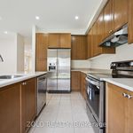 Rent 4 bedroom apartment of 329 m² in Vaughan
