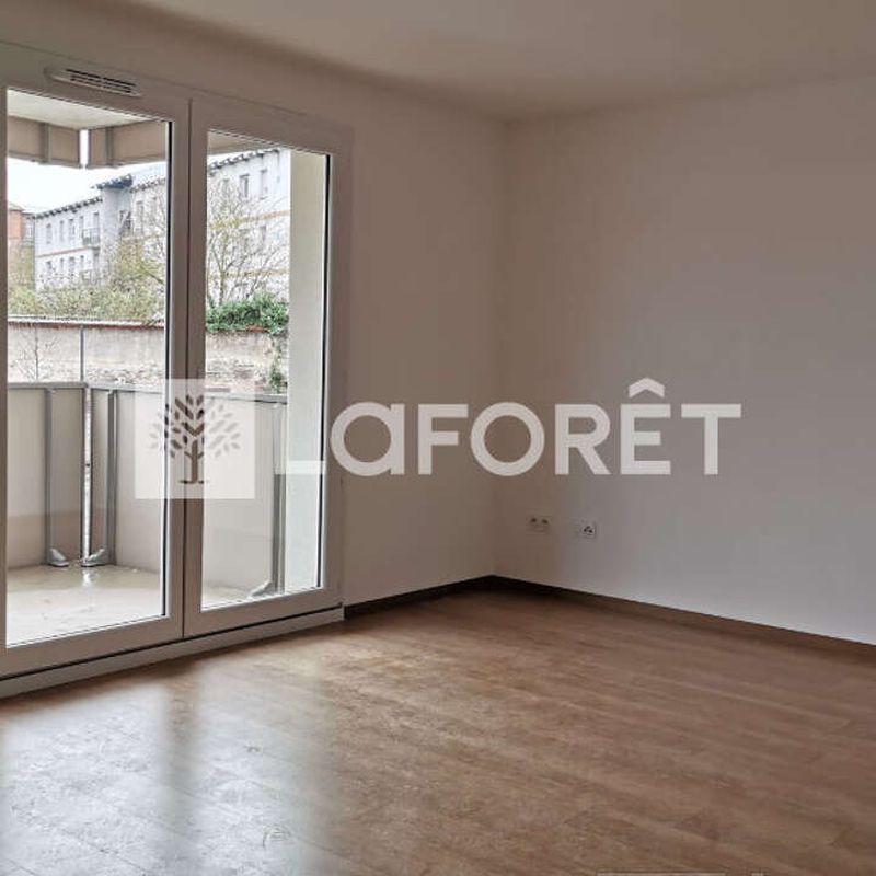 Location appartement 2 pièces 44 m² Valenciennes (59300)