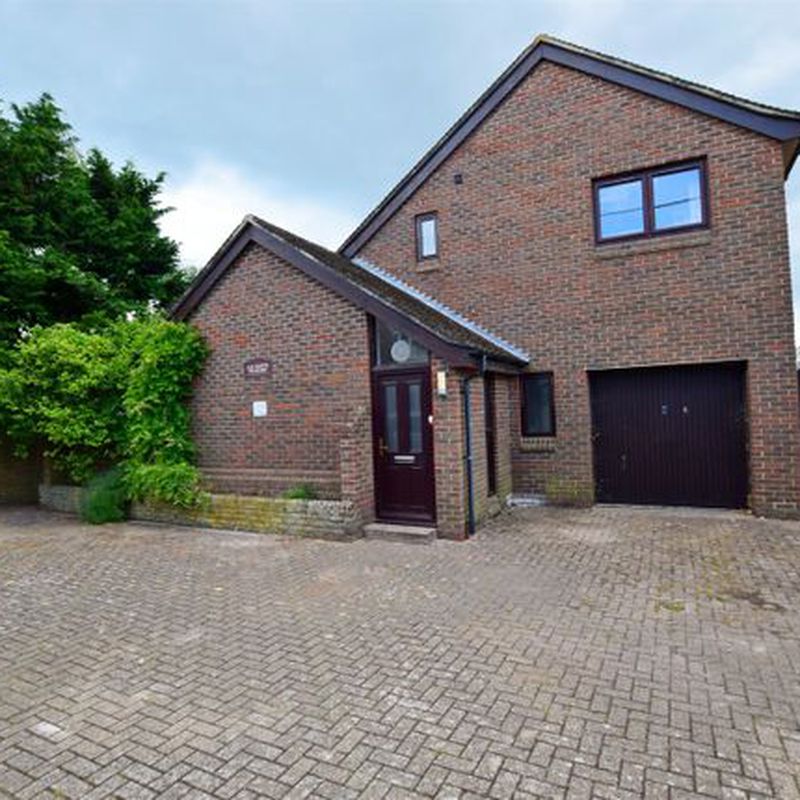 Detached house to rent in All Saints Vicarage, 40 Beaconsfield Road, Wick, Littlehampton, West Sussex BN17 Lyminster