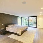 Rent 6 bedroom house in Stanmore