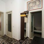 Camera di 140 m² a Milano