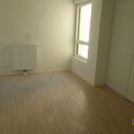 Rent 3 bedroom apartment of 71 m² in Clisson
