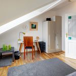 Rent 4 bedroom apartment of 121 m² in Grasbrunn
