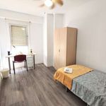 Rent a room of 120 m² in Burjassot