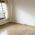 Rent 3 bedroom apartment of 90 m² in Zaragoza
