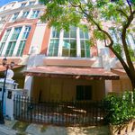 Rent 1 bedroom house of 350 m² in Khlong Tan Nuea