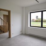 Huur 3 slaapkamer huis van 244 m² in Beveren