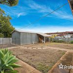 Rent 3 bedroom house of 120 m² in Adelaide