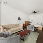 Rent 1 bedroom apartment of 46 m² in Brooklyn