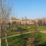 Rent a room of 100 m² in Milano