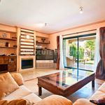 Rent 3 bedroom house of 300 m² in Marbella