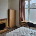 Rent 7 bedroom flat in Wales
