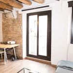 Rent 2 bedroom apartment of 53 m² in Barcelona