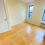 Rent 3 bedroom apartment of 1657 m² in New York